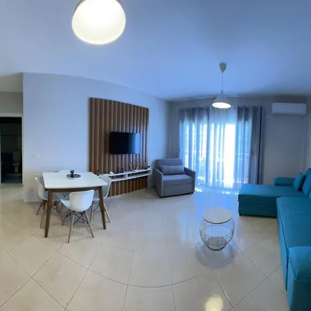 New Apartment!near Center *